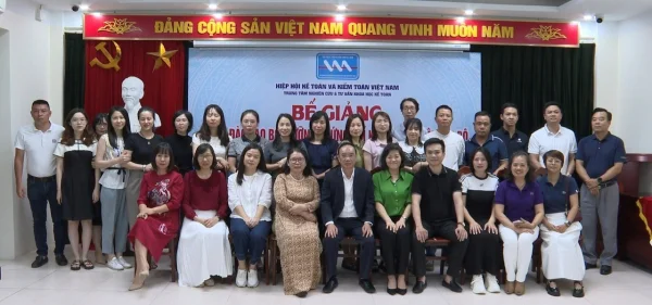 Hiệp hội Kế toán và Kiểm toán Việt Nam (VAA) bế giảng khóa 2 đào tạo Kiểm toán viên nội bộ cấp độ cơ bản.