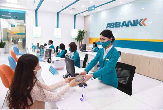 Tin ngân hàng ngày 29/4: ABBank sẽ không ép khách hàng mua bảo hiểm